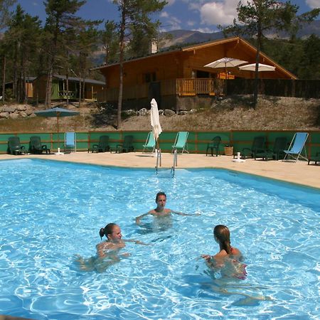 Hotel Parc Residentiel De Loisir : Le Loup Blanc Du Riou Barcelonnette Exteriér fotografie