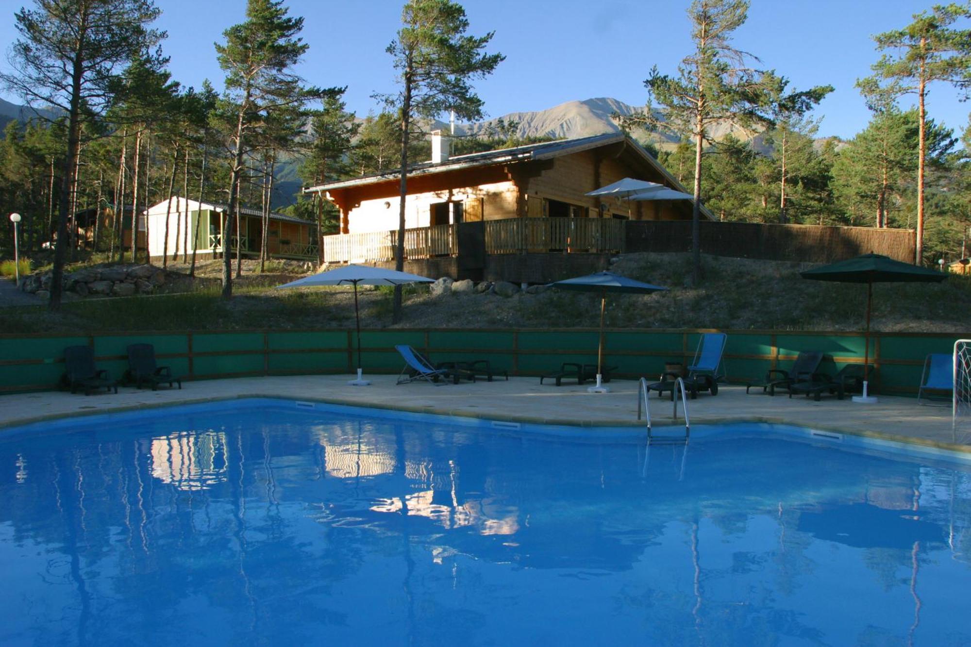 Hotel Parc Residentiel De Loisir : Le Loup Blanc Du Riou Barcelonnette Exteriér fotografie