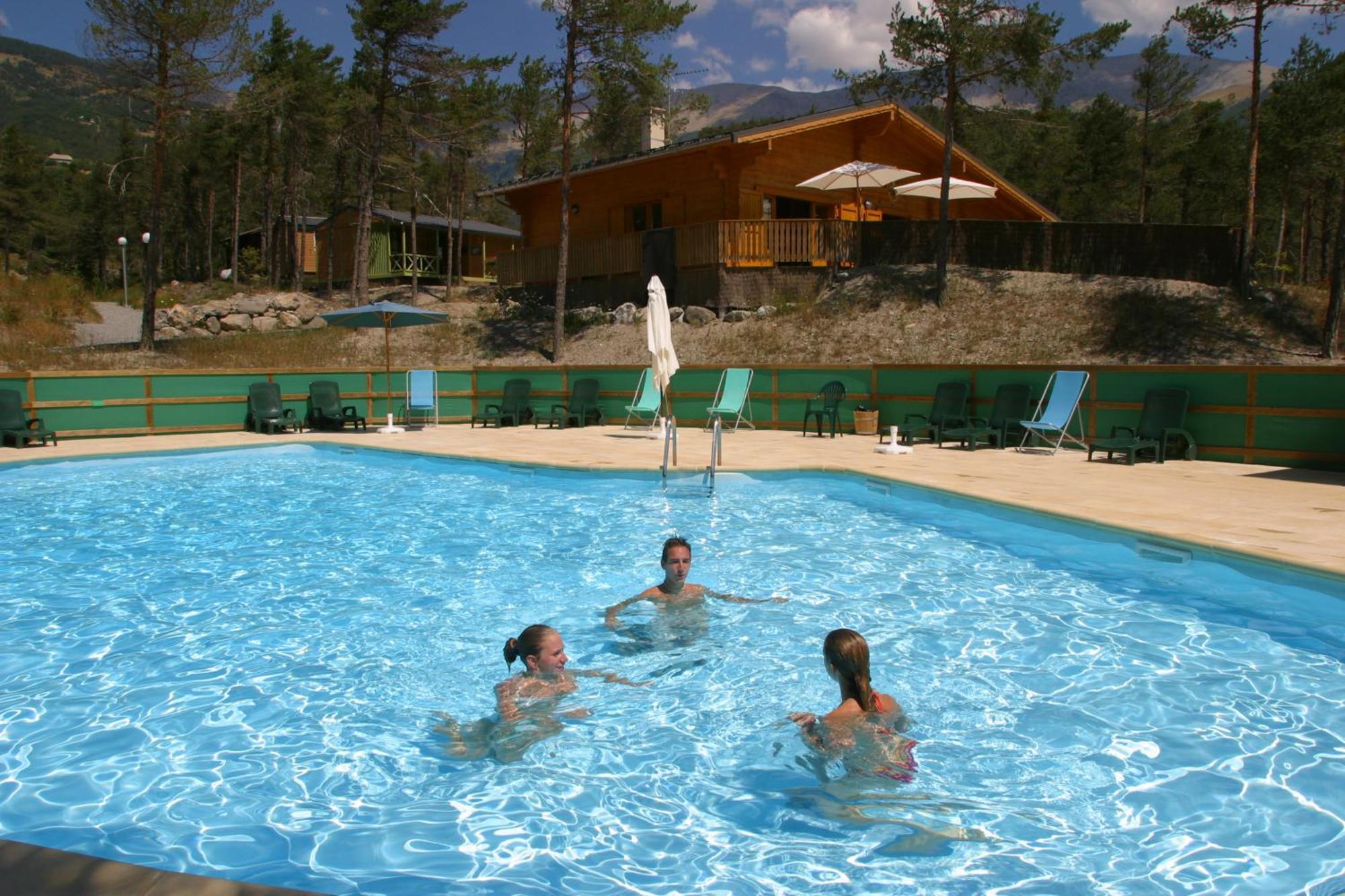 Hotel Parc Residentiel De Loisir : Le Loup Blanc Du Riou Barcelonnette Exteriér fotografie