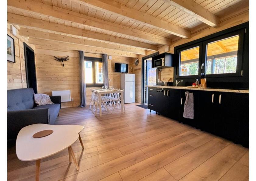 Hotel Parc Residentiel De Loisir : Le Loup Blanc Du Riou Barcelonnette Exteriér fotografie