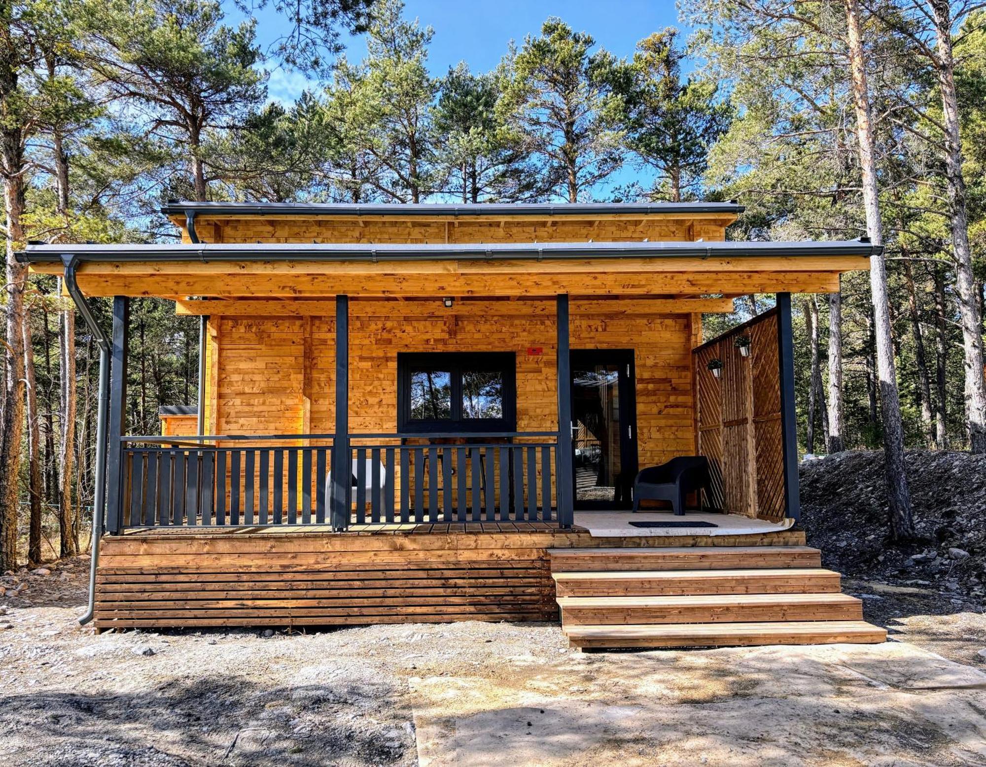 Hotel Parc Residentiel De Loisir : Le Loup Blanc Du Riou Barcelonnette Exteriér fotografie