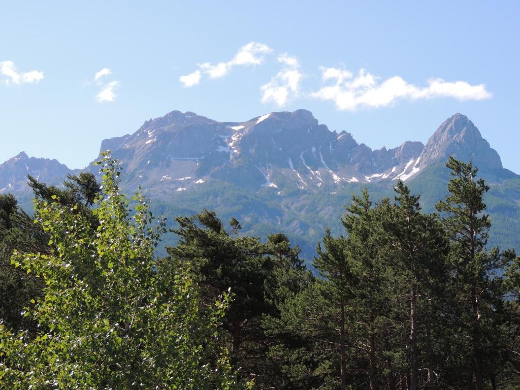 Hotel Parc Residentiel De Loisir : Le Loup Blanc Du Riou Barcelonnette Exteriér fotografie